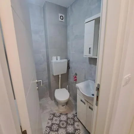 Sara Apartman Belgrade Exterior photo